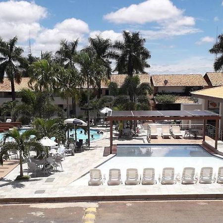 Apartamento Diroma Resort Caldas Novas Bagian luar foto